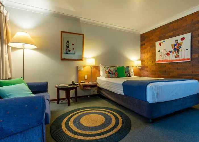 Country Pathfinder Motor Inn