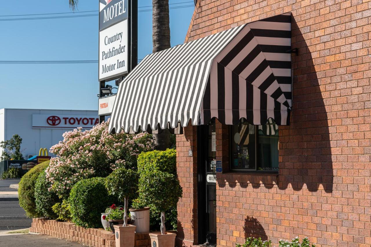 Motel Country Pathfinder Motor