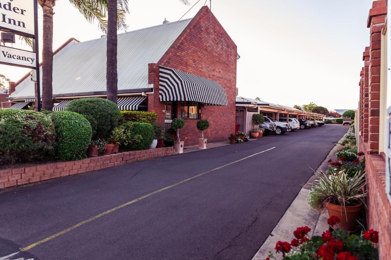 Country Pathfinder Motor Motel